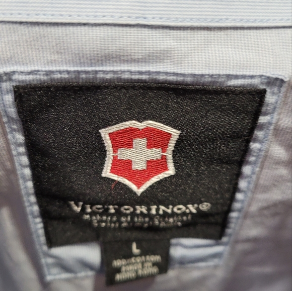 - Victorinex Men's shirt.  Size L - Picture 2 of 5